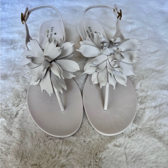 Kate Spade White Floral Women's Sandals - Picture 3 of 8